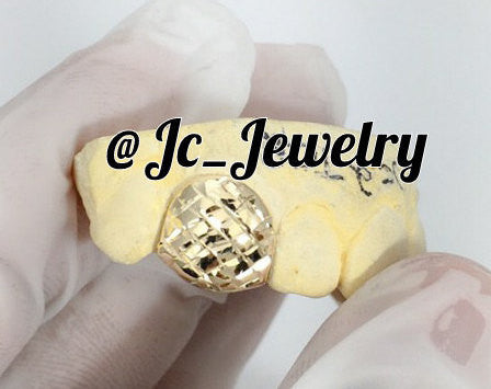 Custom 1/Single Gold Tooth With Diamond Cuts
